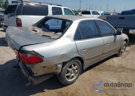 1999 Honda Accord Lx z USA, uszkodzony, nr VIN JHMCG5644XC034434